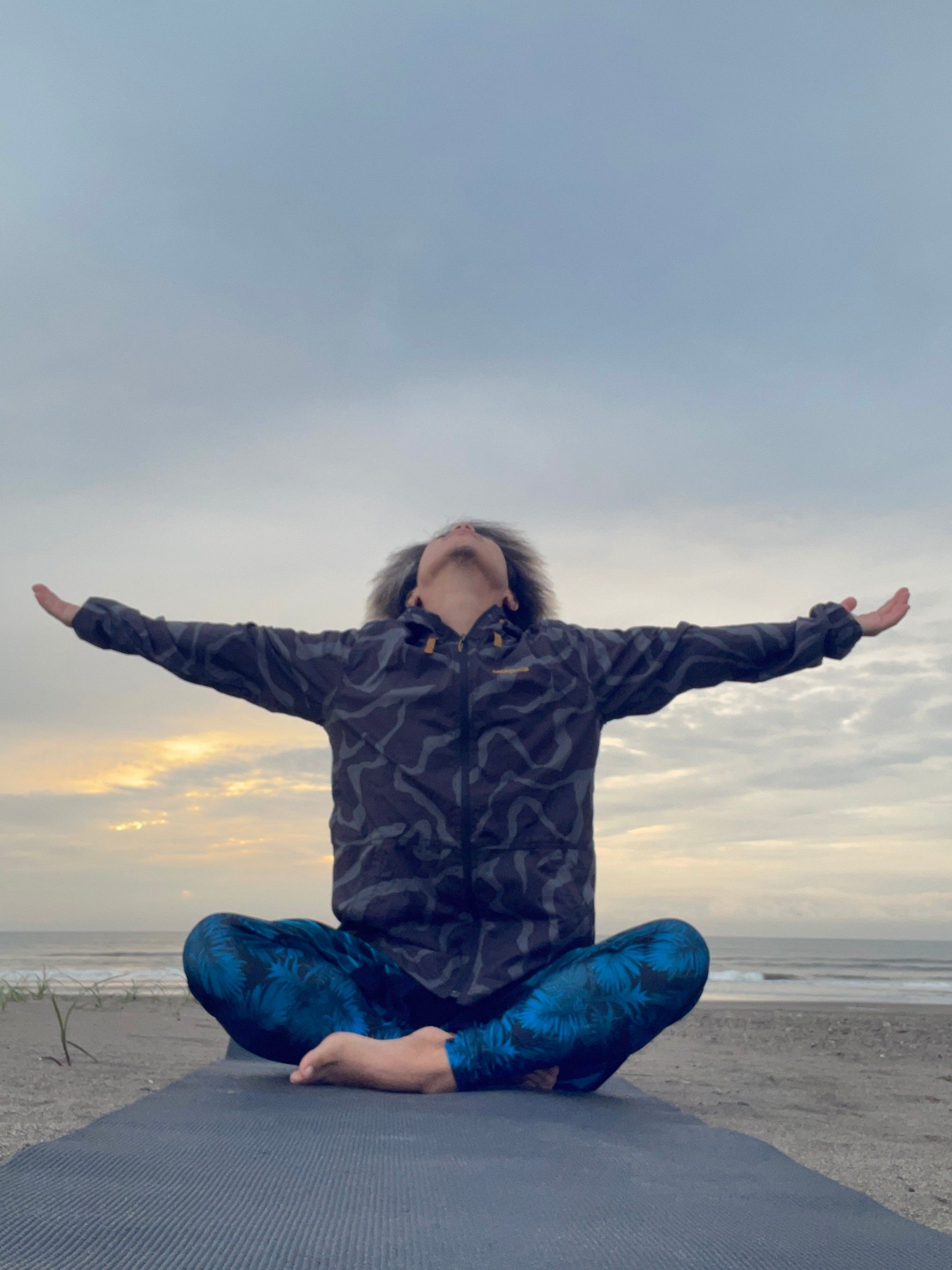 Yoga Studio うみとわ|MAKOI